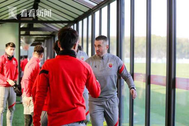 上海海港足球队 新主帅正式到位